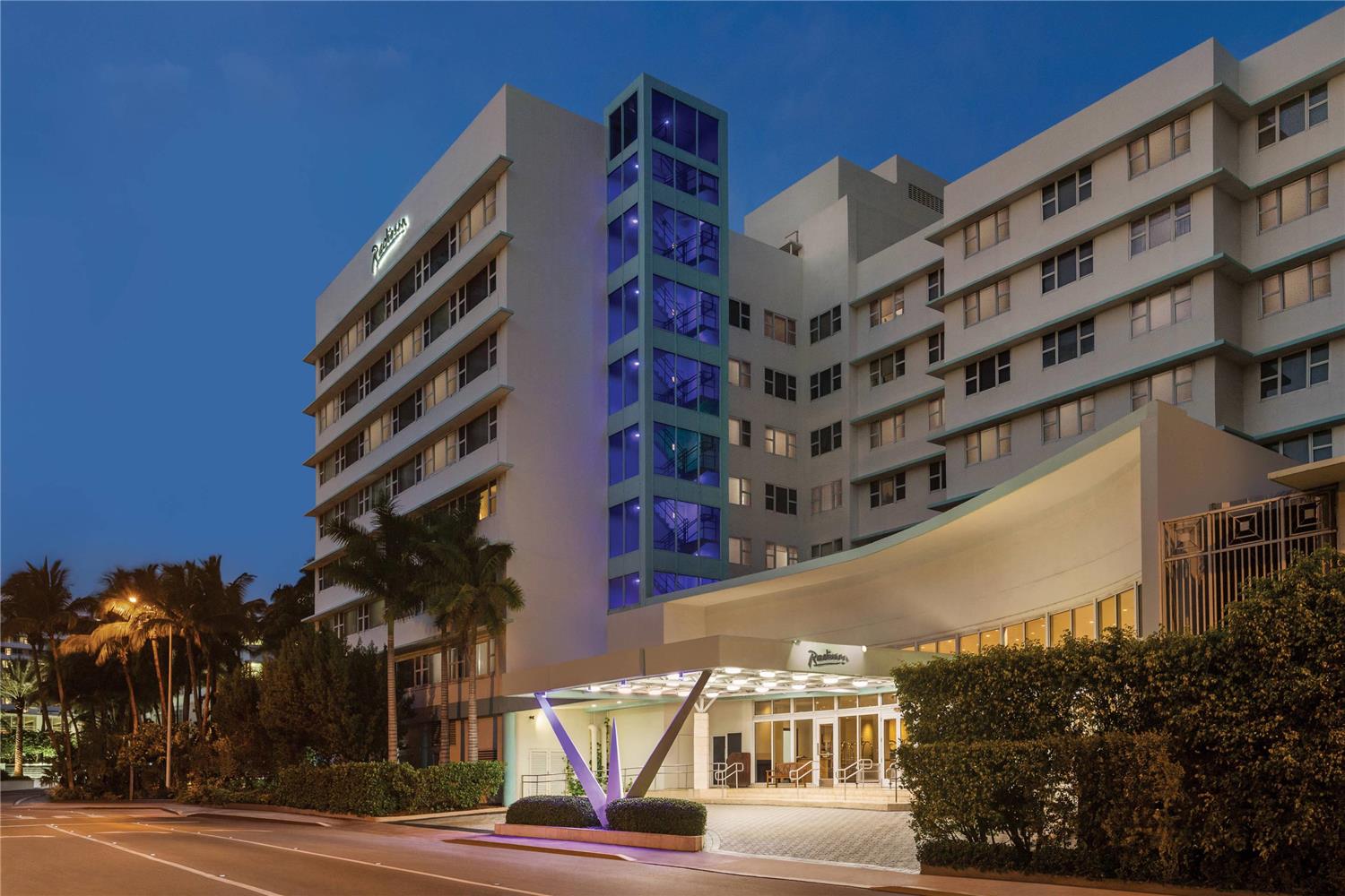 Radisson Resort Miami Beach 18/21