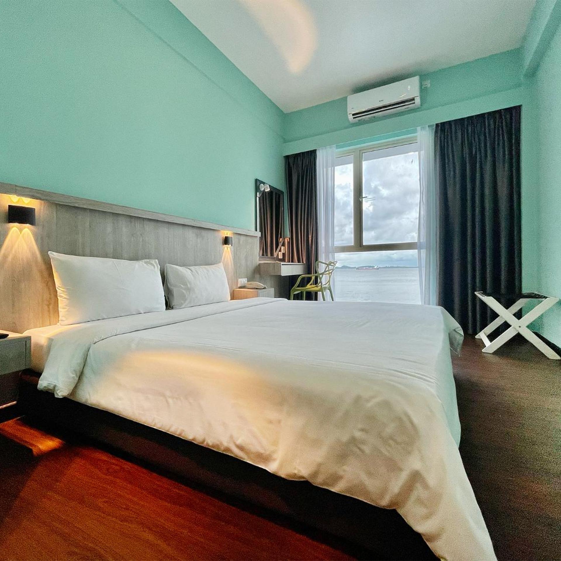 Superior, King Bed