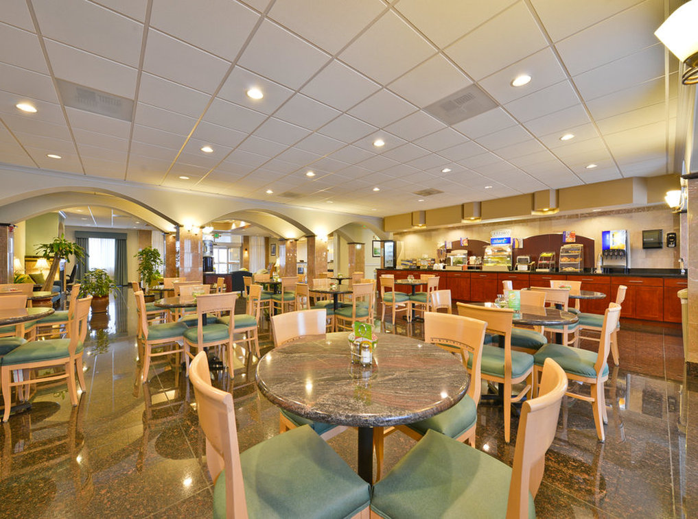 Holiday Inn Express and Suites Tacoma South Lakewood, an IHG Hotel 45/64
