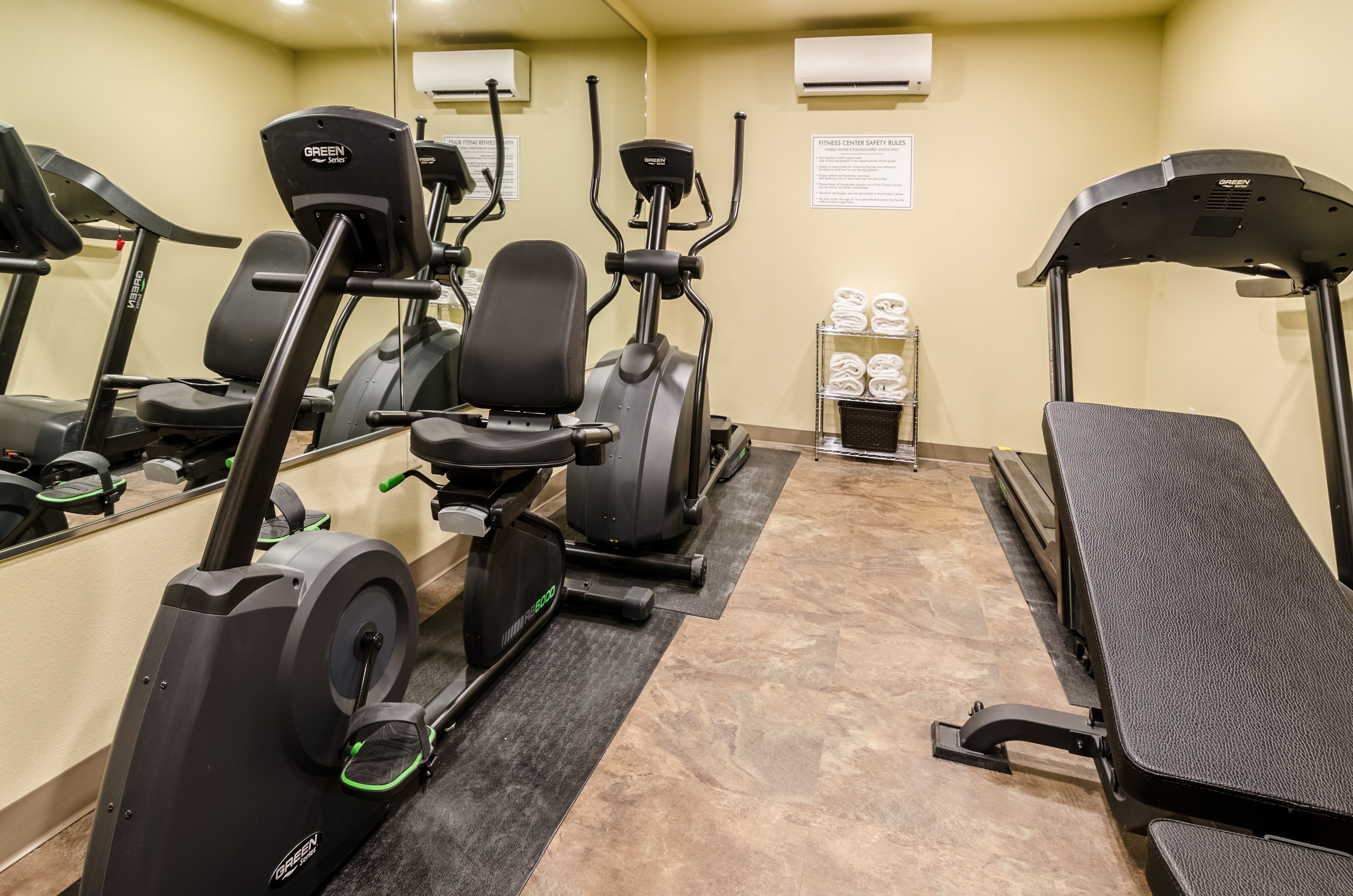 Cobblestone Inn & Suites Ord, NE 16/41