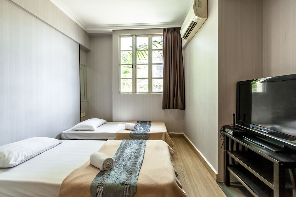 K Hotel 14 23/48