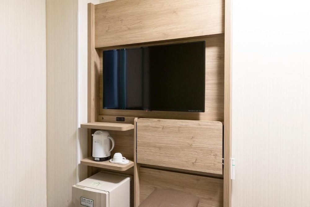 R&B Hotel Higashi Nihonbashi 55/58