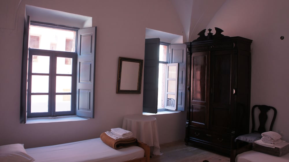 Marcos Rooms 43/44