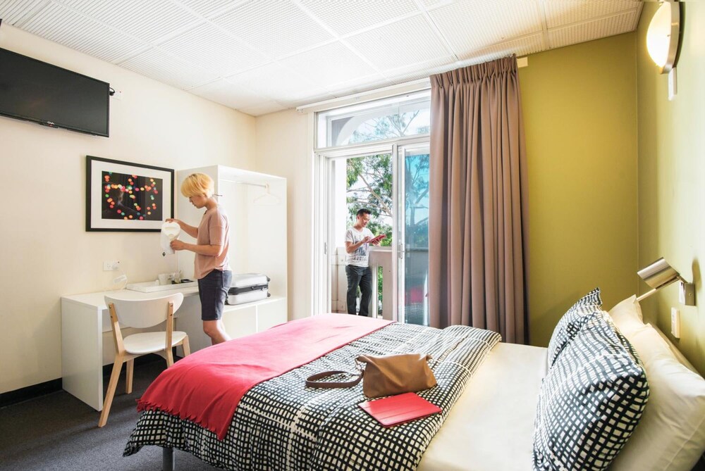 YHA Adelaide Central 14/31