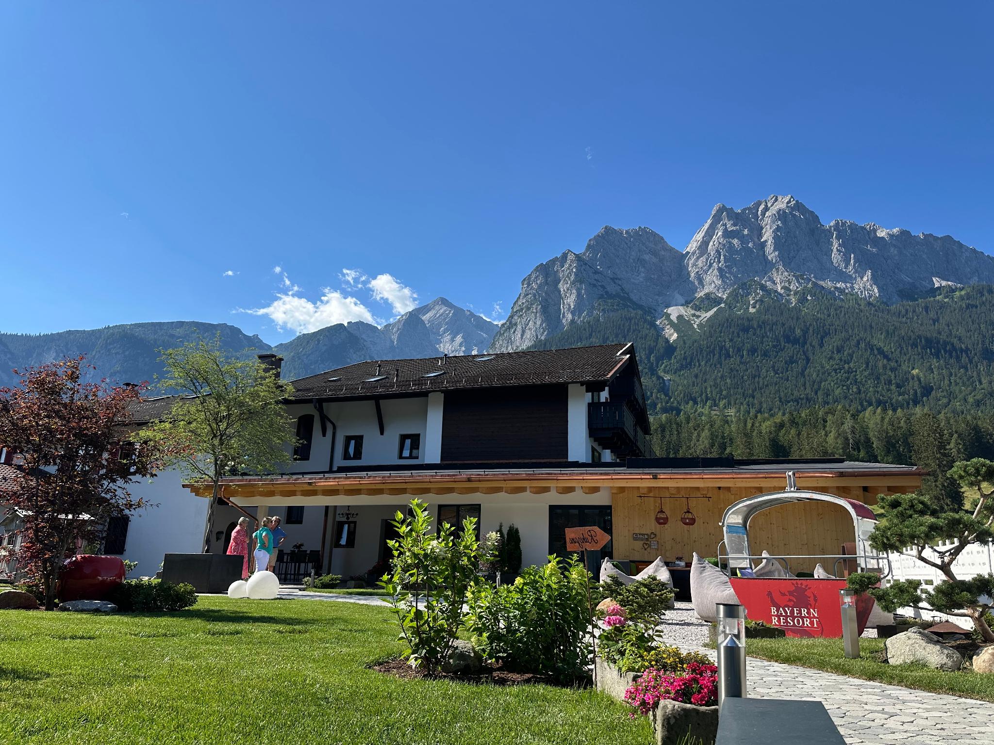 BAYERN RESORT HOTEL 1/33