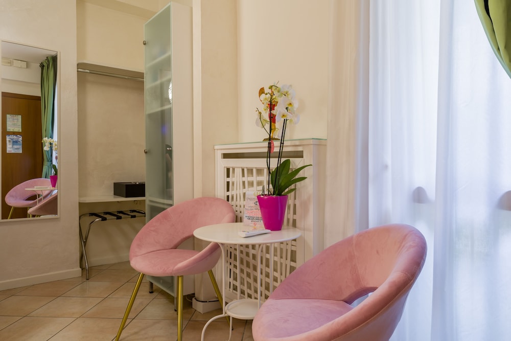 Giardino Giusti House and Court 26/50