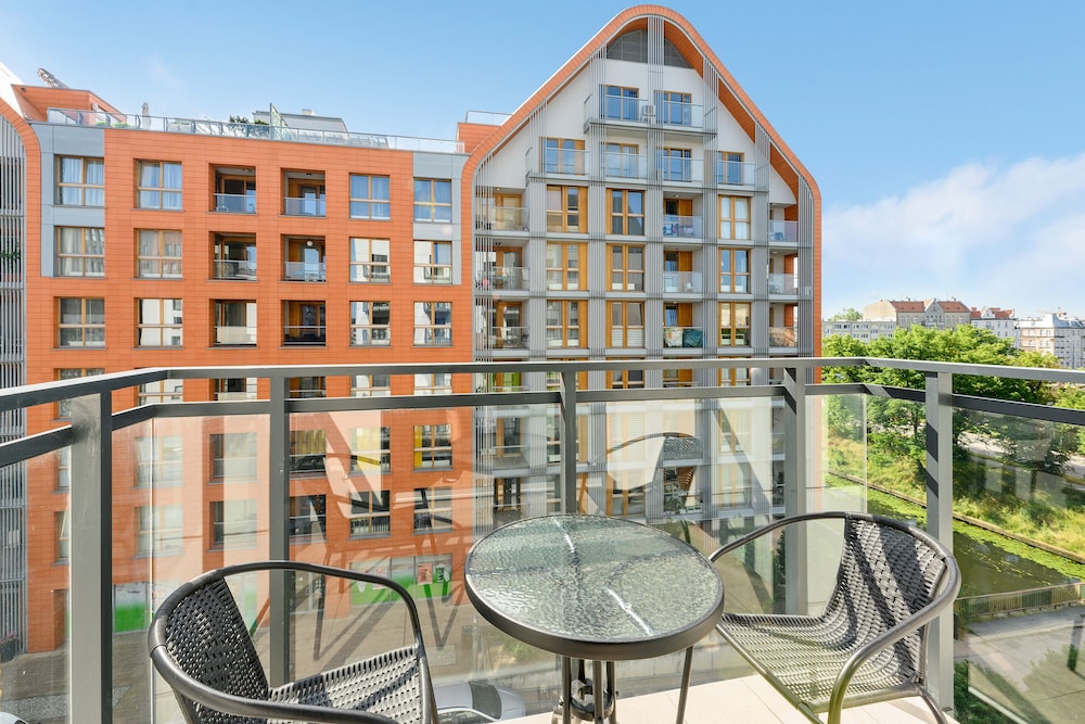 Apartinfo Island Apartments 9/50