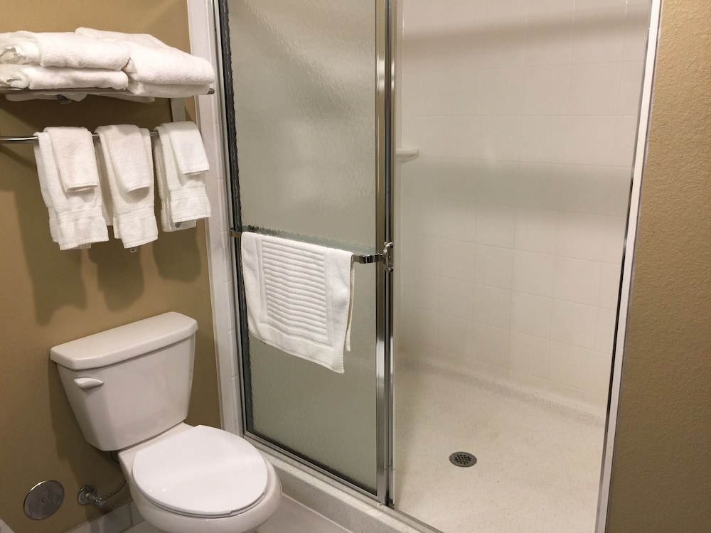 Comfort Suites Uniontown, PA 23/44