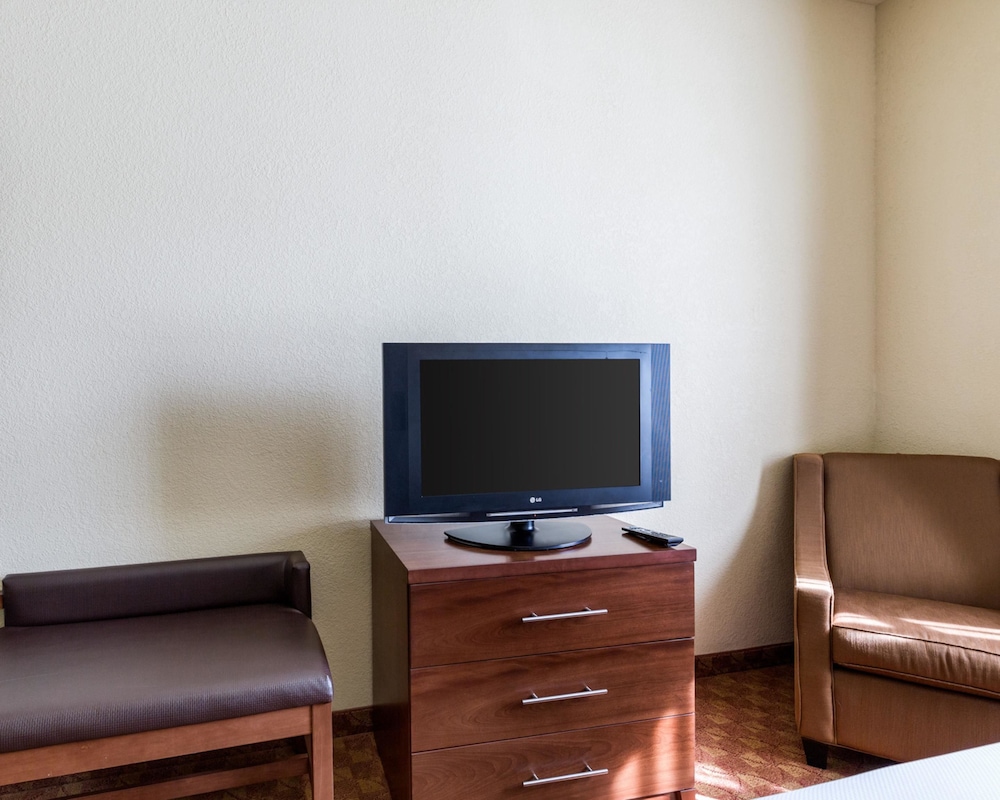 Comfort Suites near NASA - Clear Lake 36/39