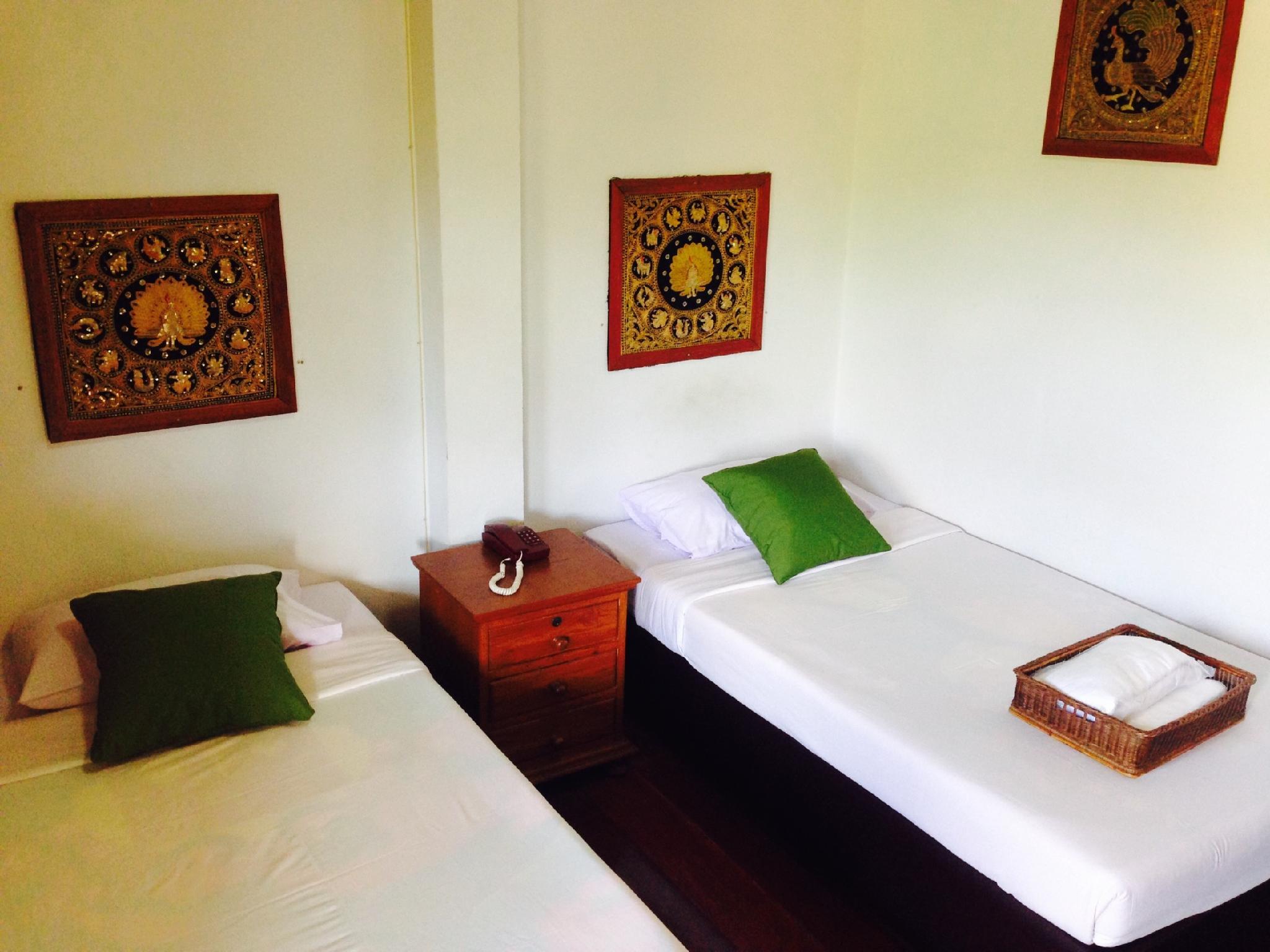 STANDARD, TWIN BEDS