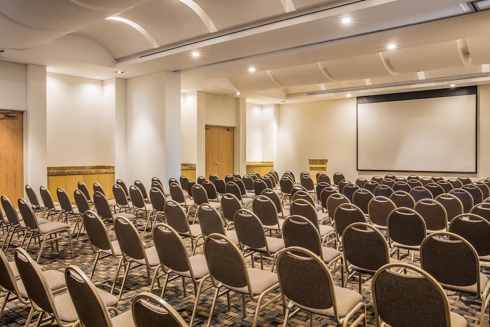Fiesta Inn Silao Puerto Interior 49/72