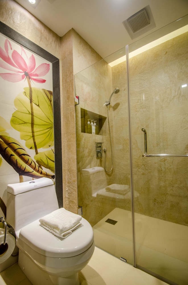 Boracay Haven Suites 46/50