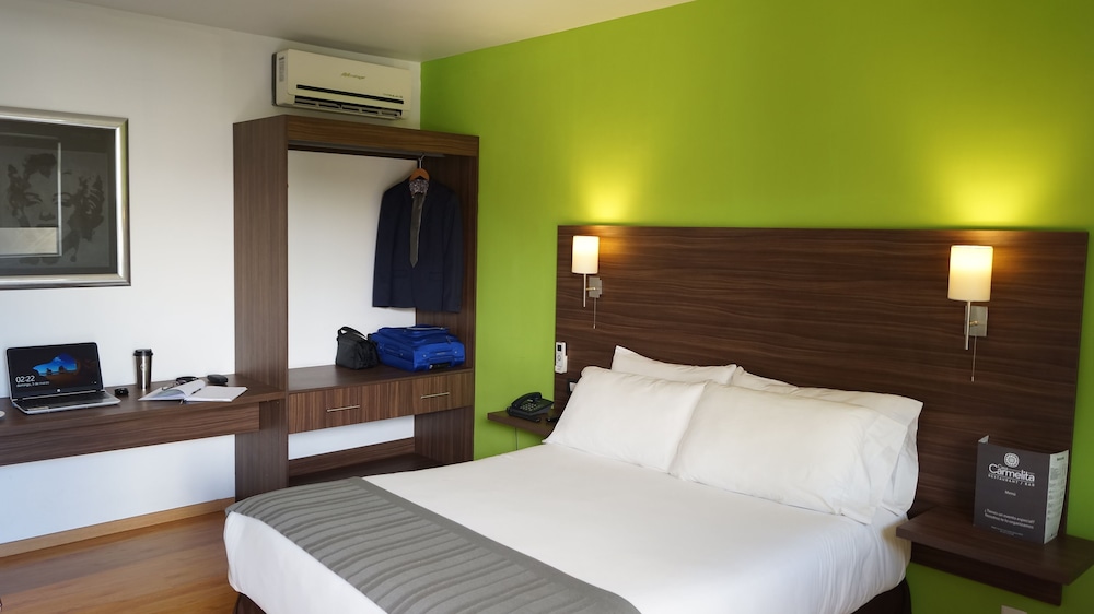 El Hotel Business Class 12/56