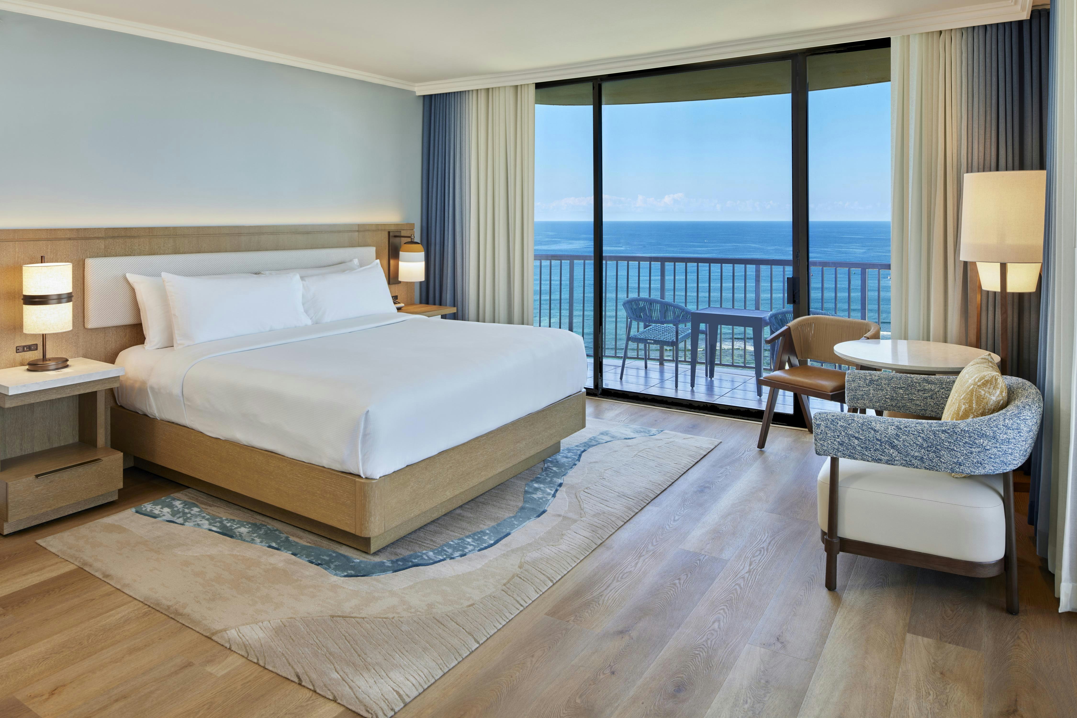 Hilton Hawaiian Village Waikiki Beach Resort 13/73