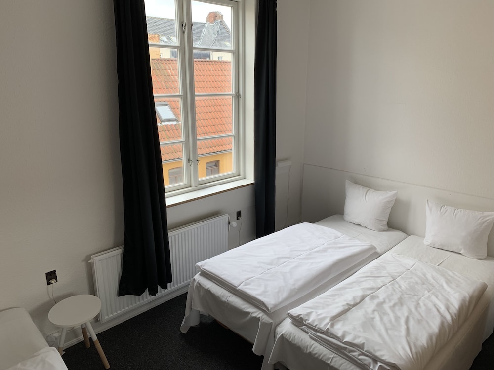 Herman Bang Bed And Breakfast 9/50