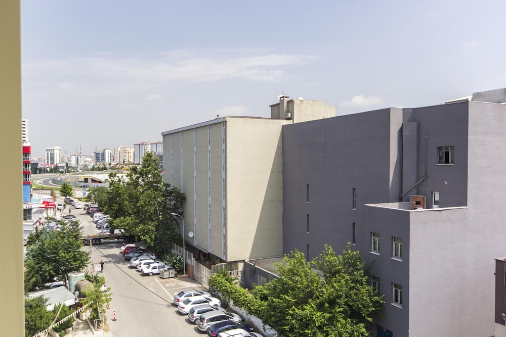 Bossuite Hotel Maltepe 47/50