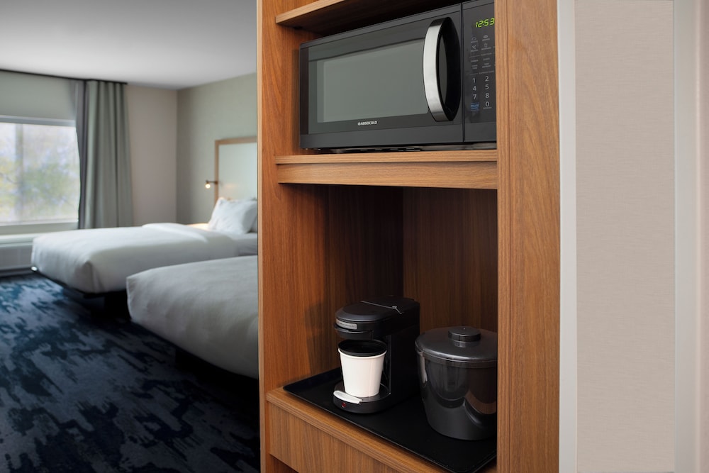 Fairfield Inn & Suites DeSoto Dallas South 18/44