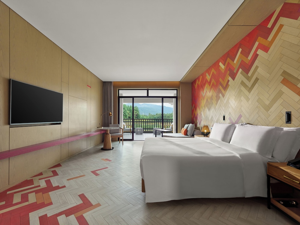 Banyan Tree Tengchong 22/81