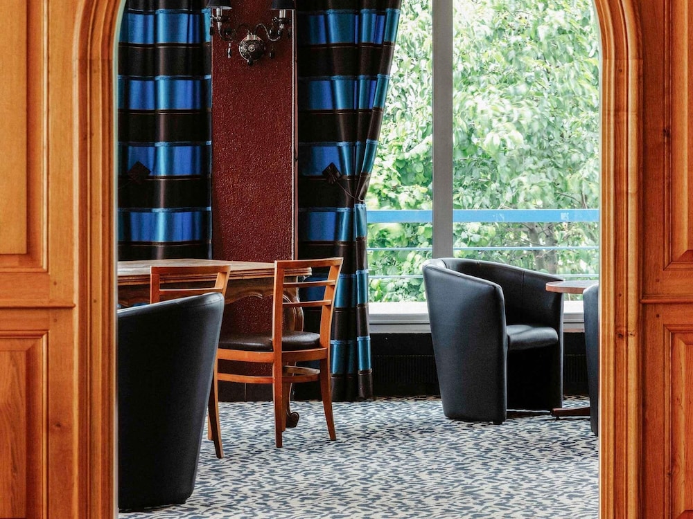 Mercure Nevers Pont De Loire 39/67