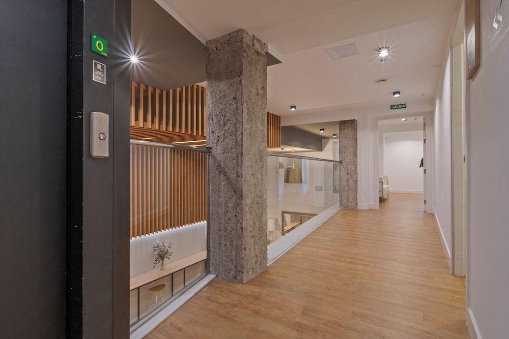 Colectia Hotel Ondarreta 17/38