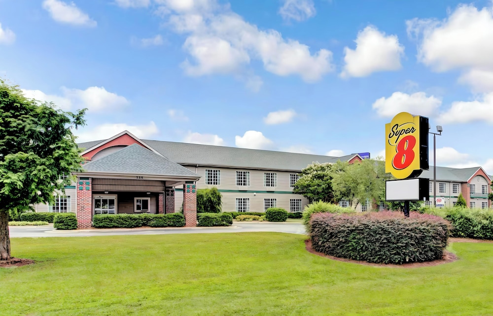 Super 8 by Wyndham Smithfield/Selma 44/50