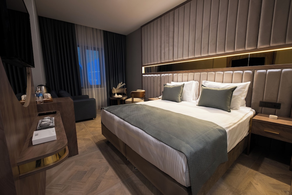 STANDARD, DOUBLE BED