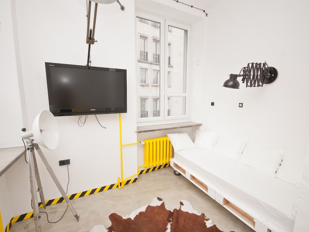Lofthotel Przychodnia 16/22