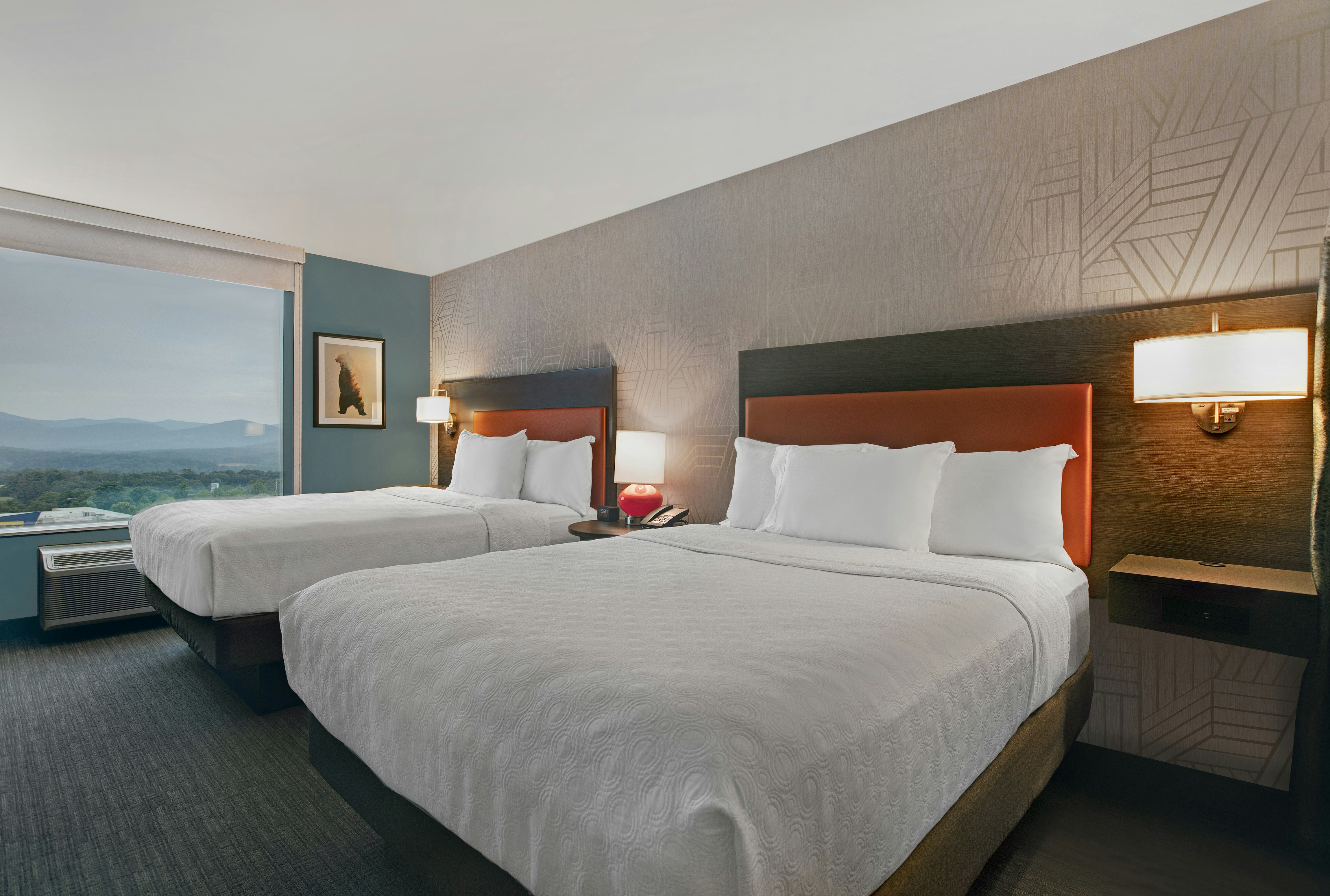 STUDIO, 2 QUEEN BEDS, MOUNTAIN VIEW