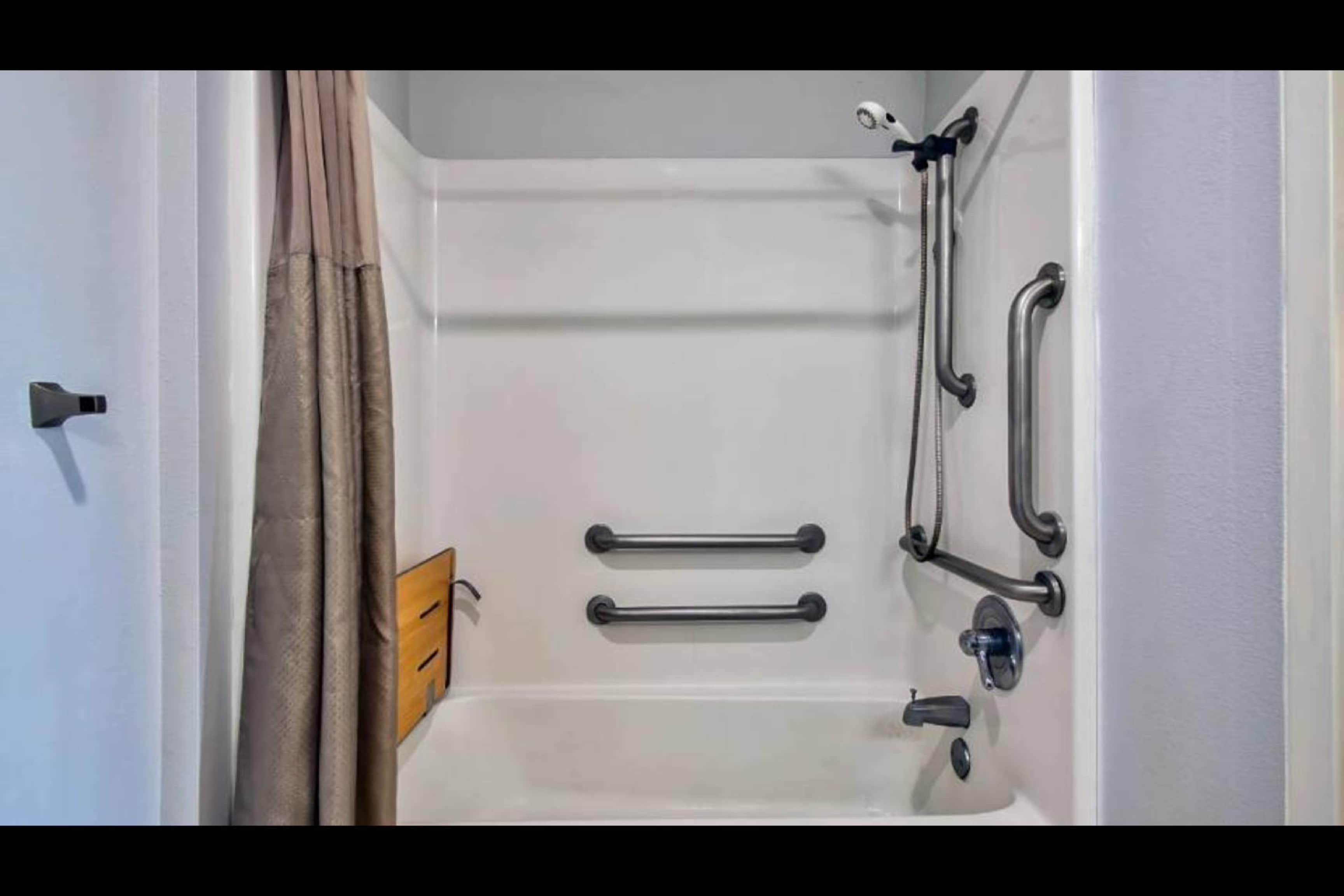 Oyo Townhouse Sulphur,LA Extended Stay I-10 27/27