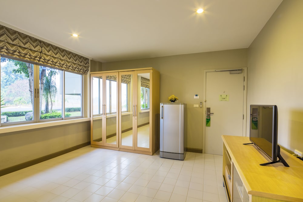 Pattana Golf Club And Resort 11/50
