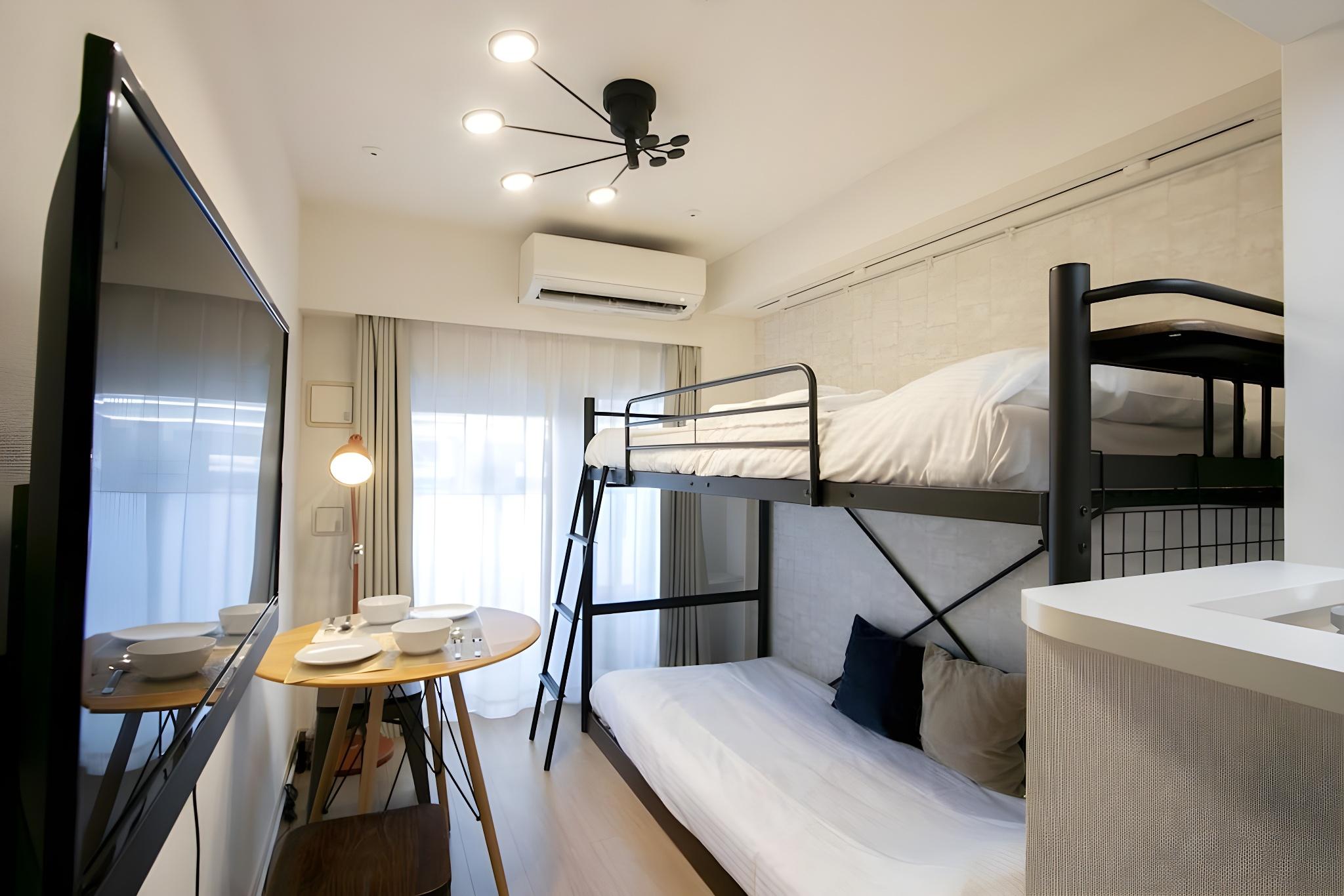 Room, Loft Bed