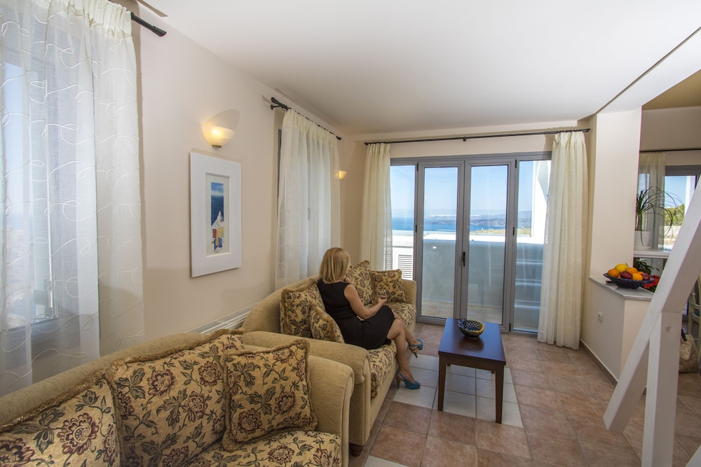 Our Villa Santorini 45/59