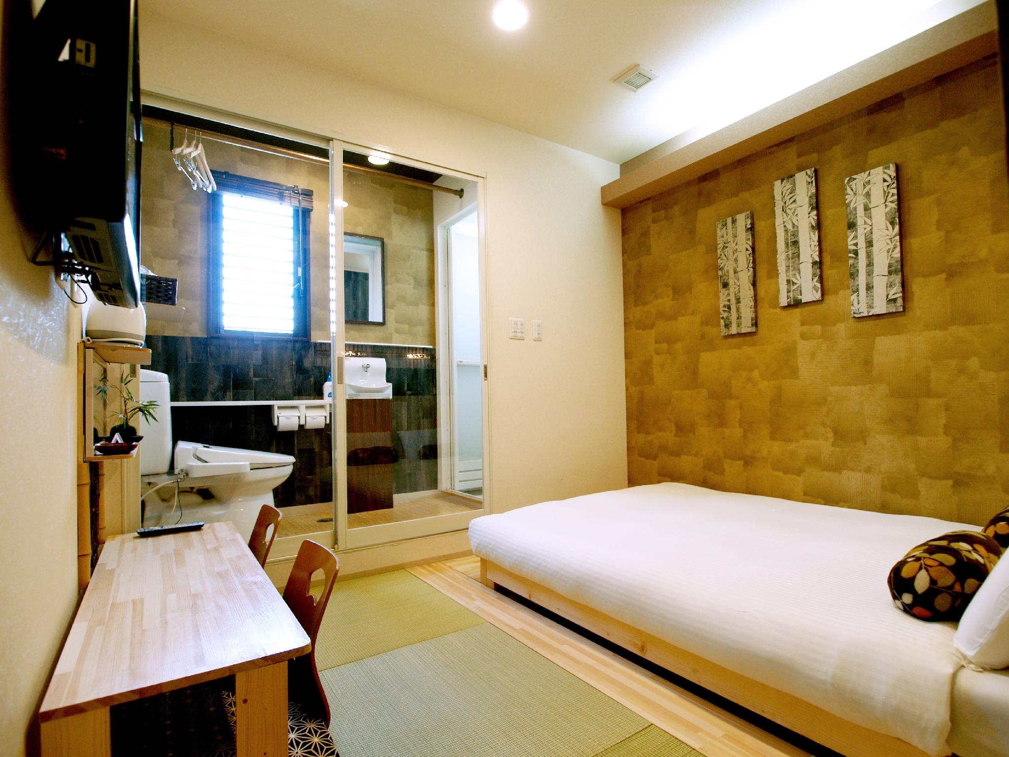 Japanese, Futon Bed, Smoking Type Not Guaranteed