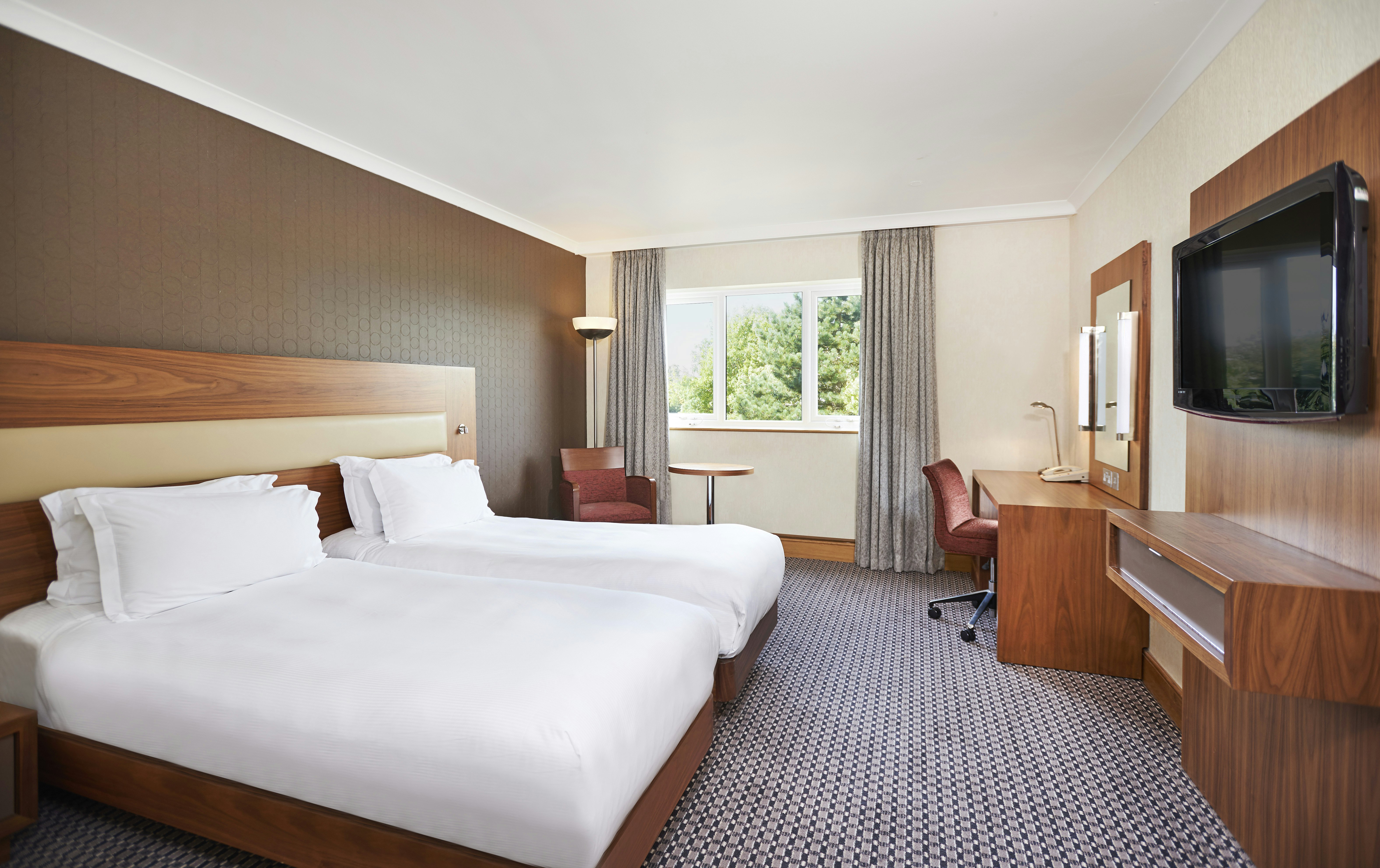 GUEST ROOM, TWIN BEDS