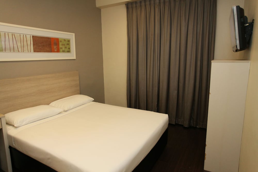 Hotel 81 Lucky 19/22