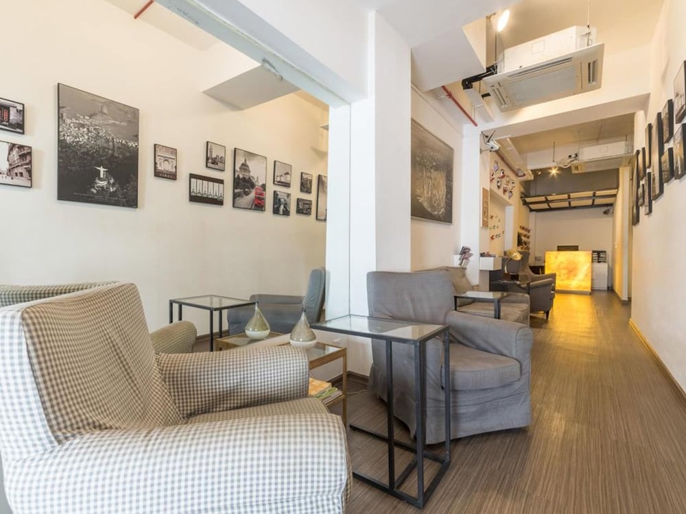 Chic Capsule Otel 19/27