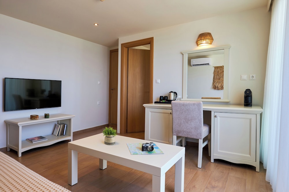 Koutrakis Suites by Estia 9/50