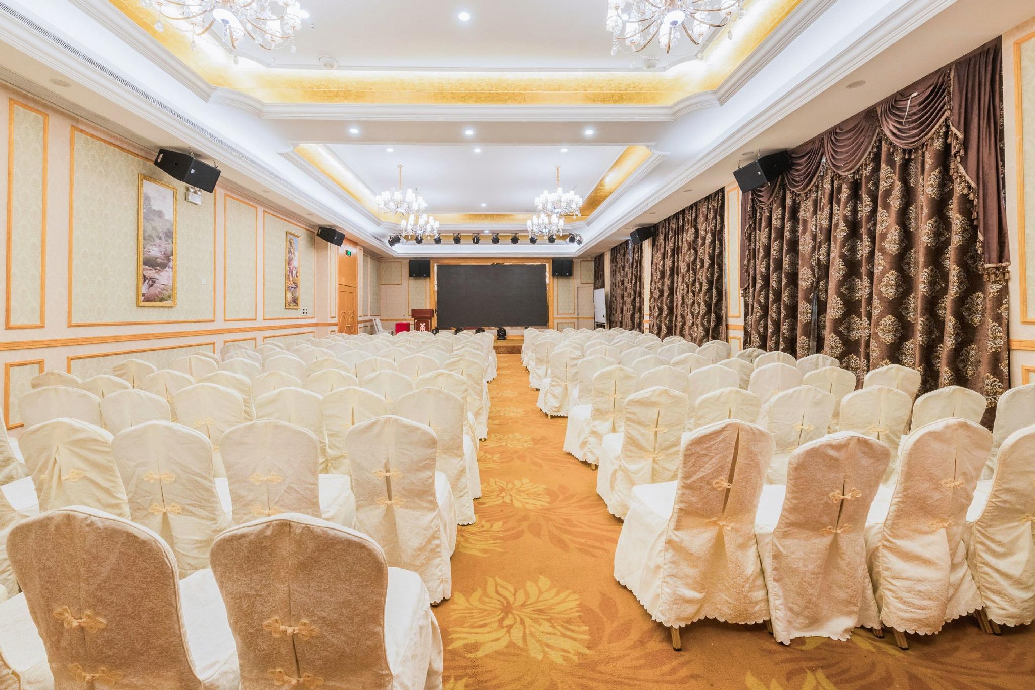 Vienna International Hotel (Dongguan Hengli Zhongshan Road) 43/46