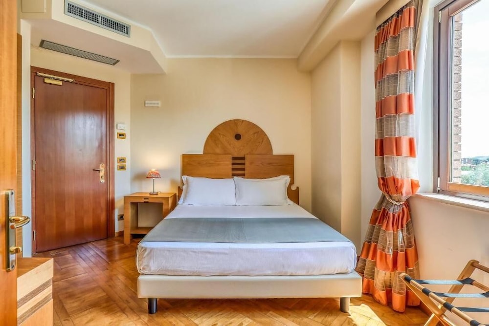 Hotel Penthouse 10/50