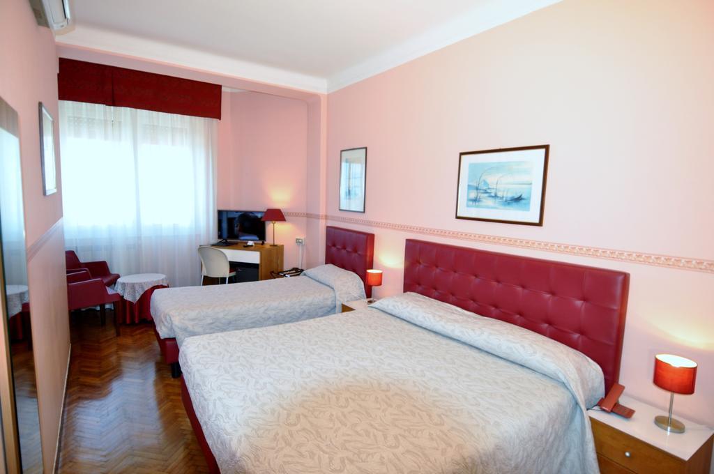 Hotel Sole Mare 4/24