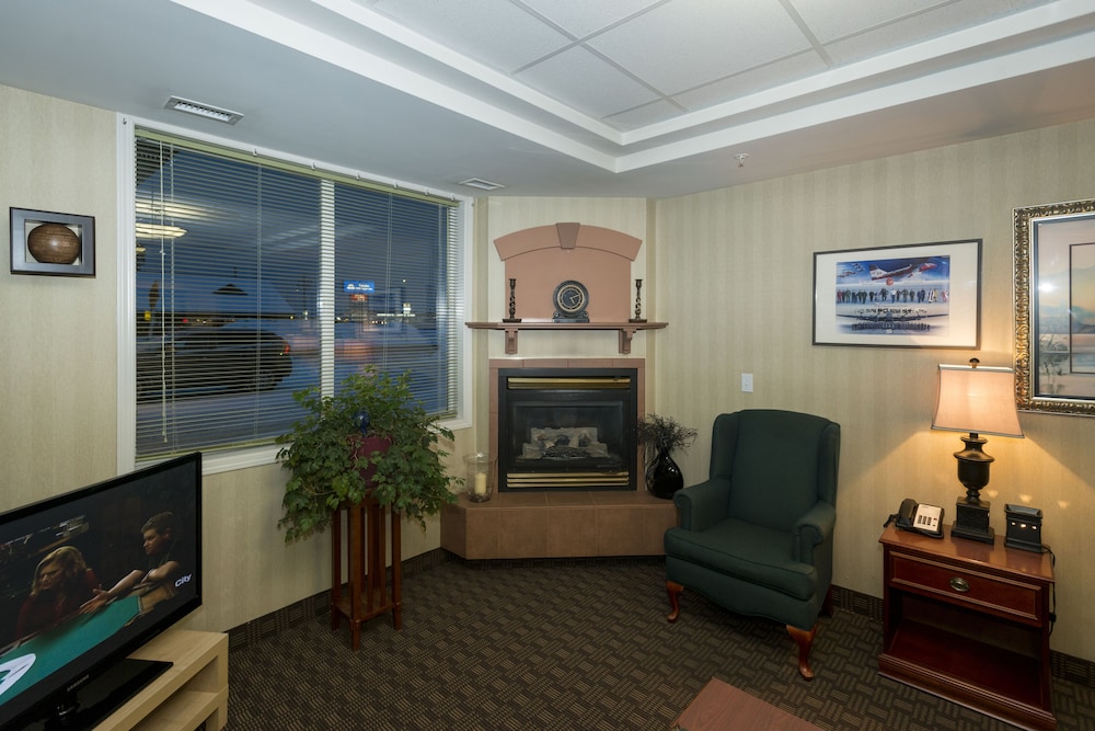 Days Inn by Wyndham Whitecourt 33/53