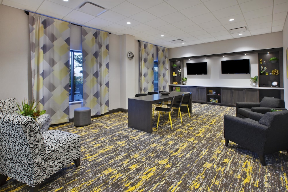 Best Western Plus Cranberry-Pittsburgh North 36/52