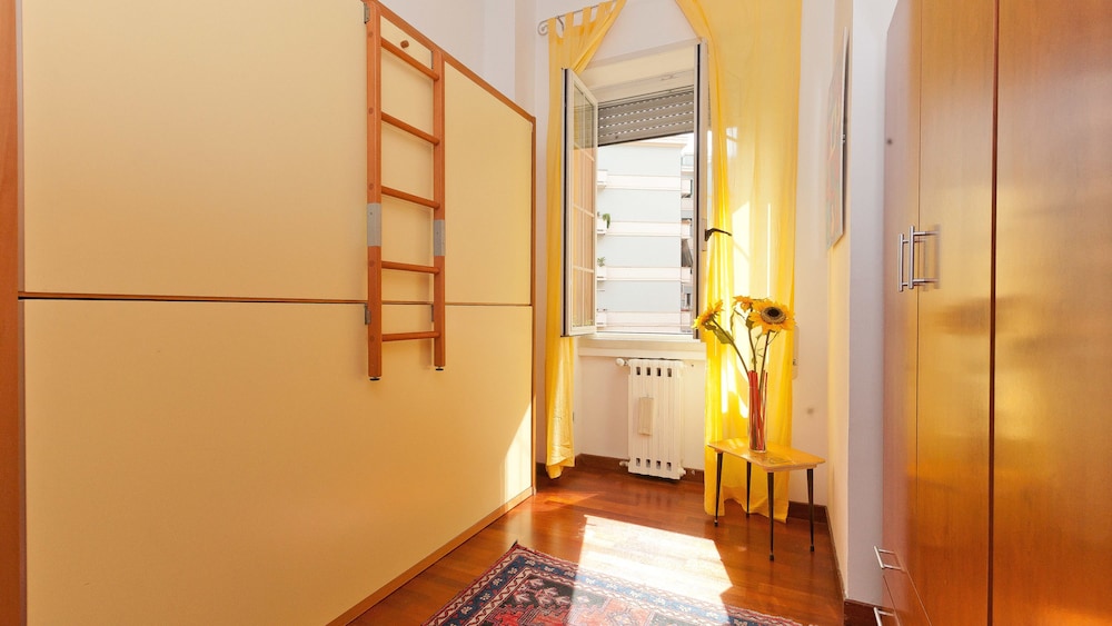 Rental In Rome Pateras Flower 23/24