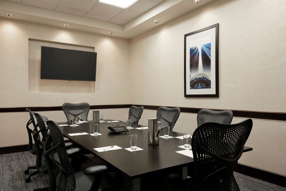 Hampton Inn Suites Rosemont Chicago O Hare 43/46