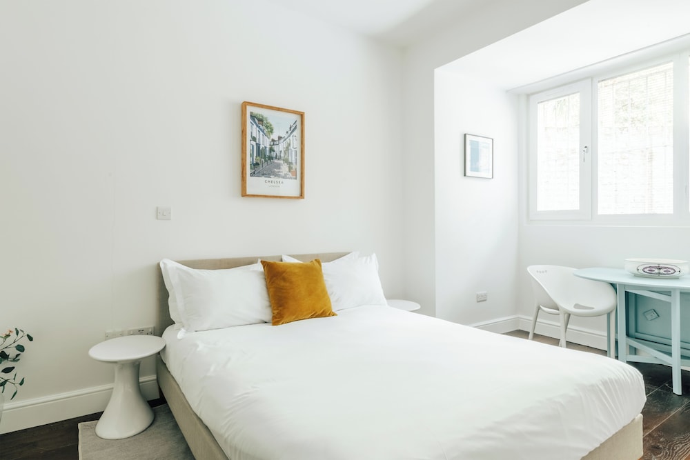 The Knaresborough by Aura Collection 21/50