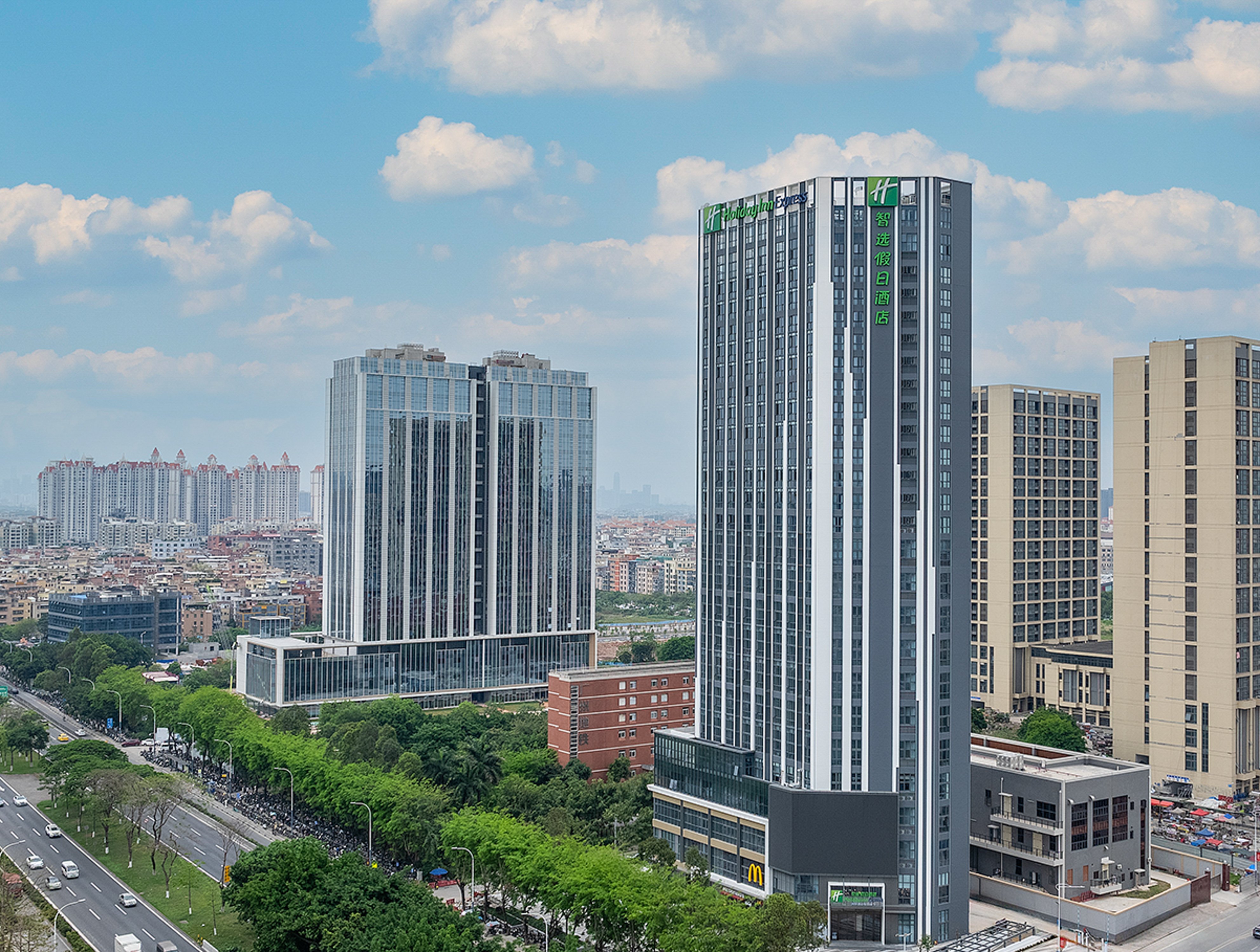 Holiday Inn Express Guangzhou Panyu Dashi 45/45