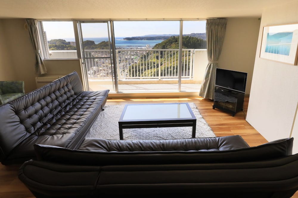 Katsuura Hilltop Hotel & Residence 36/50