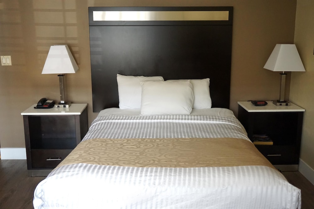 Travelodge by Wyndham Concord 5/14