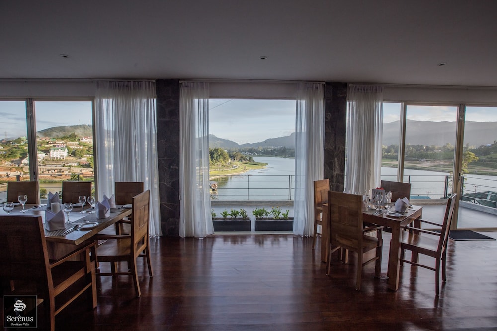 Serenus Boutique Villa 57/64