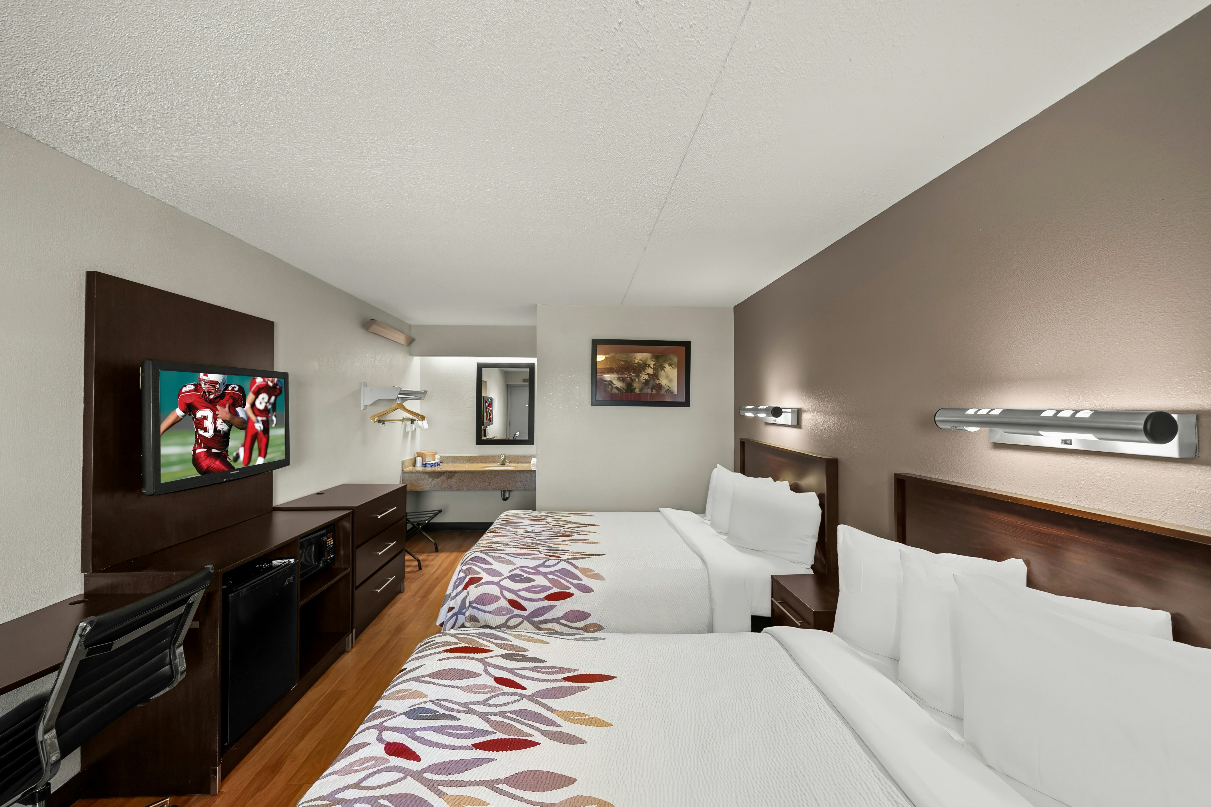 DELUXE, 2 DOUBLE BEDS, SMOKING